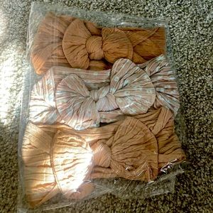 Brand new baby bows
